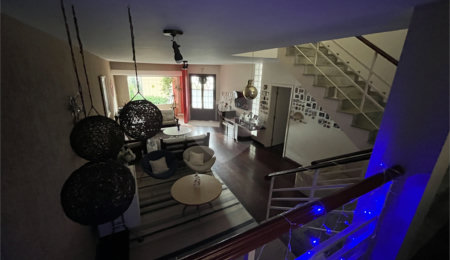 Sobrado à venda com 5 quartos, sendo 4 suítes,  em Tremembé, São Paulo, SP