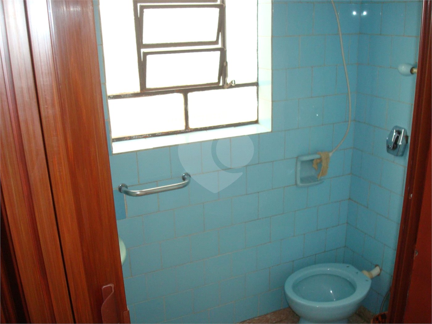 Sobrado à venda com 3 quartos em Vila Romanópolis, Ferraz de Vasconcelos, SP