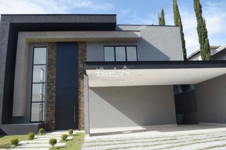 Casa à venda com 4 suítes no condomínio Figueira Garden, Atibaia - SP