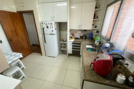 Apartamento à venda com 3 quartos, sendo 1 suíte, em Parque Bairro Morumbi, São Paulo, SP