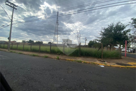 Terreno à venda em Vila Xavier (vila Xavier), Araraquara, SP