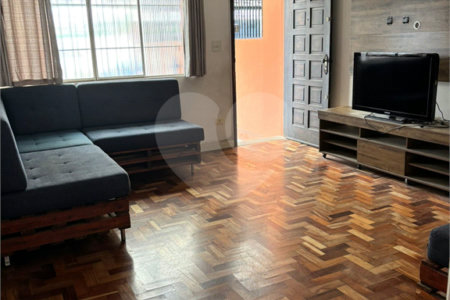 Sobrado à venda com 4 quartos, sendo 2 suítes, em Jaguaré, São Paulo, SP