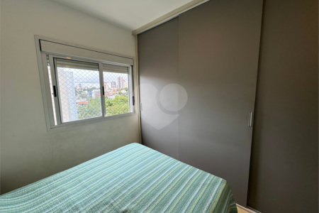 Apartamento à venda com 3 quartos, sendo 1 suíte, em Vila Gilda, Santo André, SP