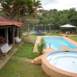 Casa à venda ou para alugar com 5 quartos, sendo 2 suítes, no condomínio Restinga Verde, São Roque - SP