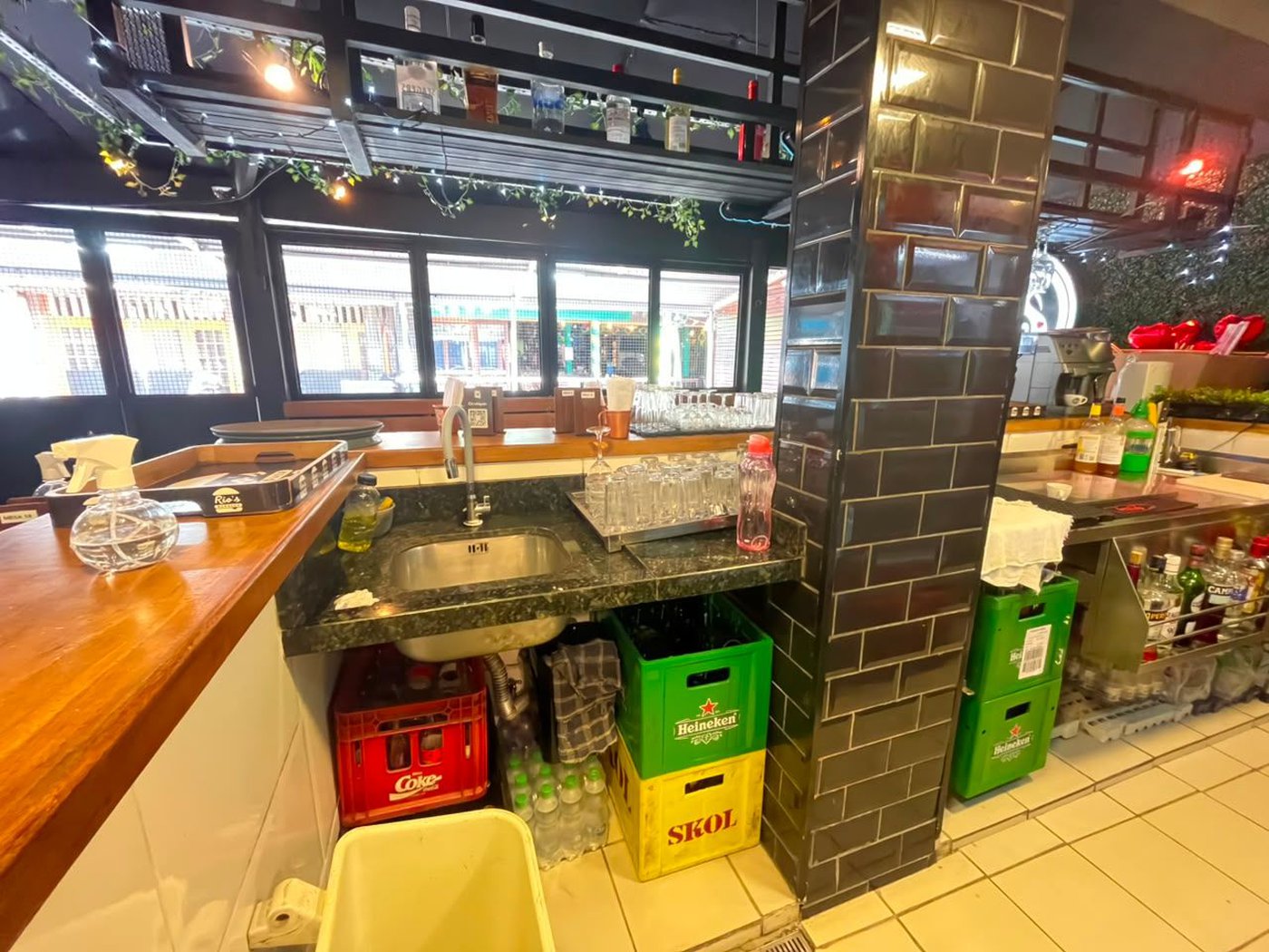 Ponto comercial à venda por R$ 350.000 - Barra Funda - Guarujá/SP