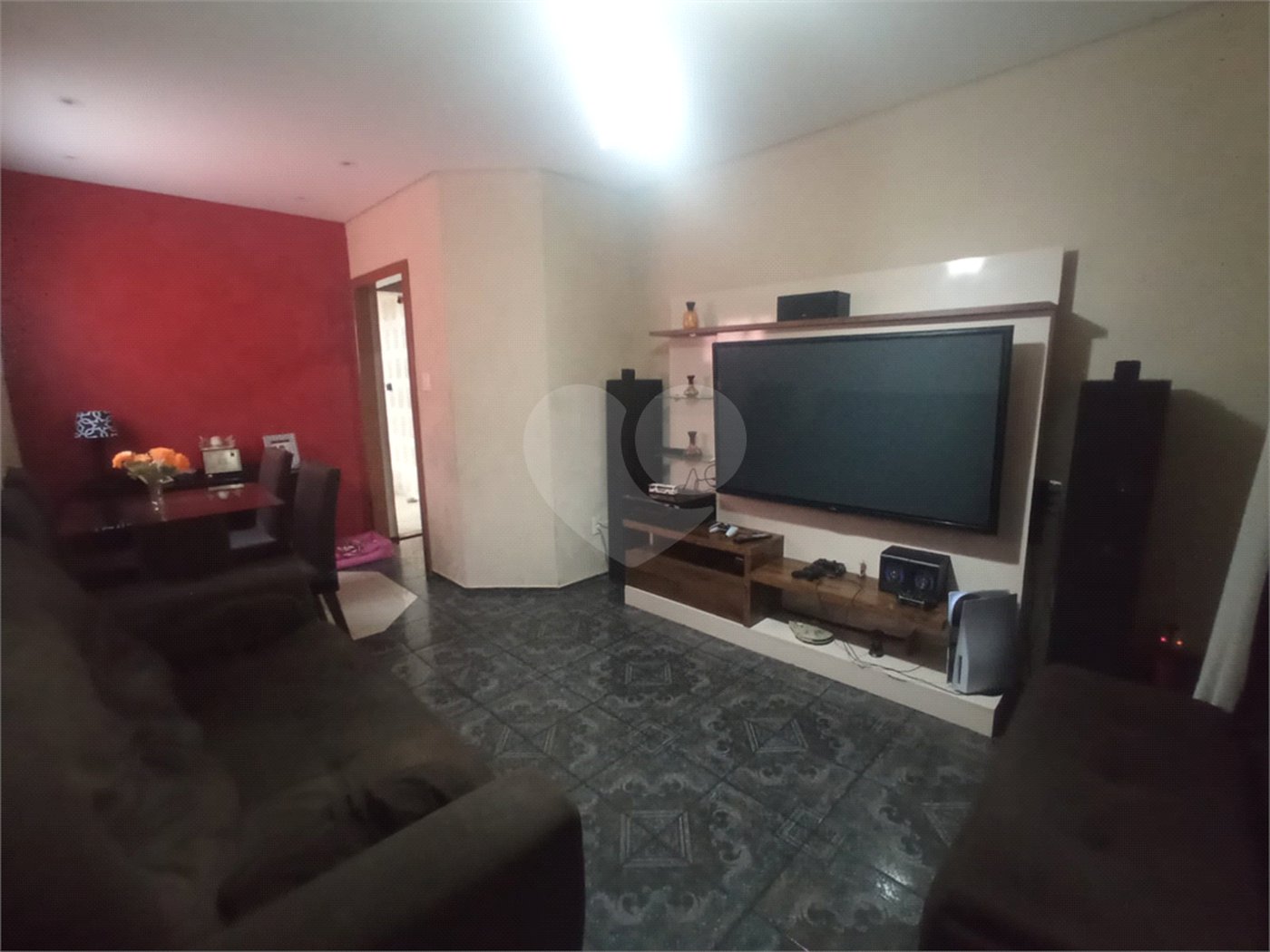 Casa com 60m², 2 dormitórios, 2 vagas, à venda na Vila Fachini