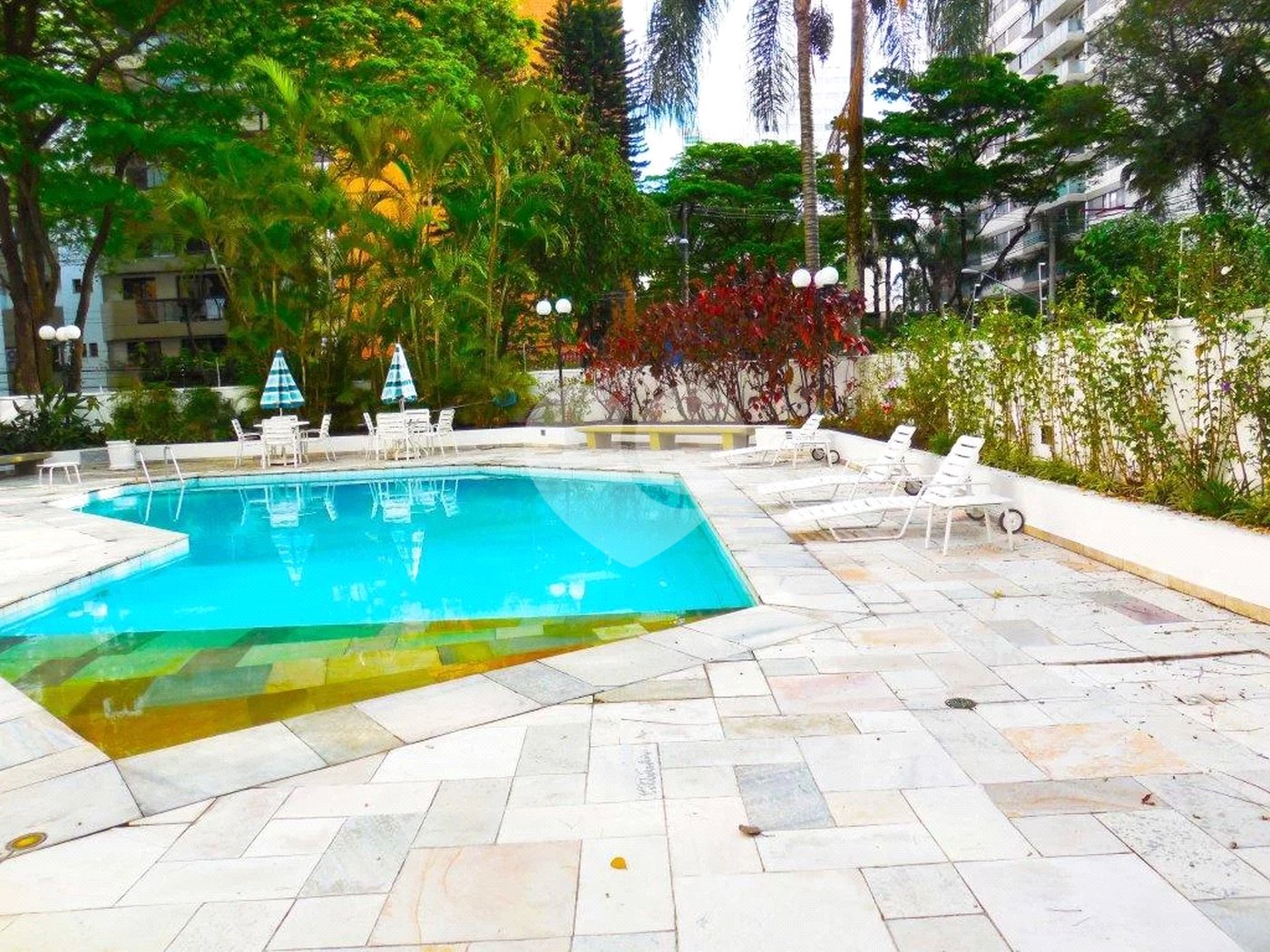 Apartamento à venda com 3 quartos, sendo 2 suítes,  em Campo Belo, São Paulo, SP