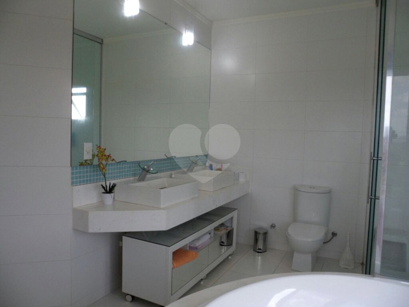 Casa à venda com 4 quartos, sendo 2 suítes, em Pinhal, Jarinu, SP