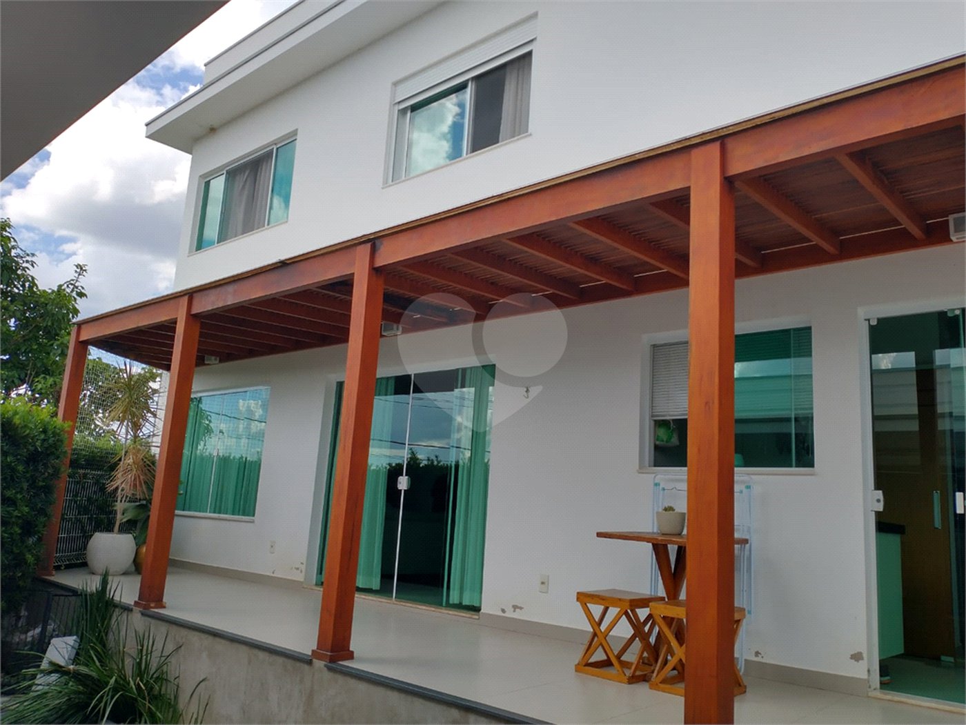 Casa à venda com 3 suítes no condomínio Residencial Central Parque, Salto - SP