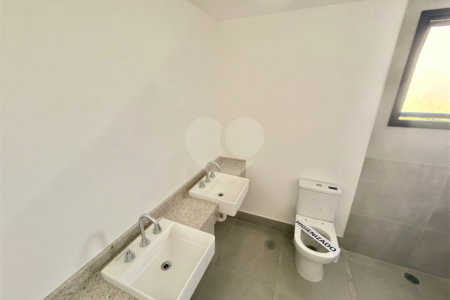 Apartamento à venda com 4 quartos, sendo 3 suítes, em Água Branca, São Paulo, SP