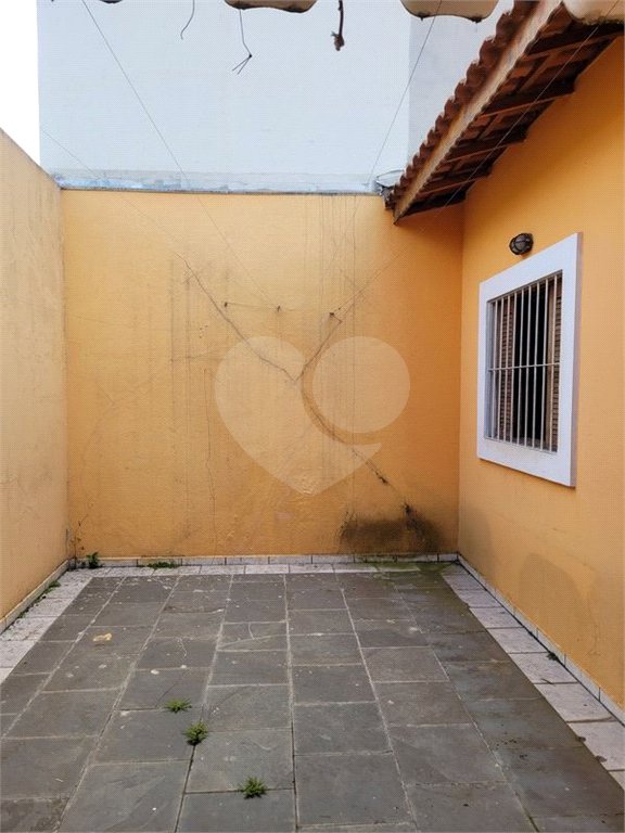 Casa à venda com 3 quartos, sendo 1 suíte, em Vila Vitório Mazzei, São Paulo, SP
