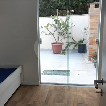 Casa à venda com 3 quartos, sendo 1 suíte, no condomínio Reserva das Flores - Casas, Guarulhos - SP
