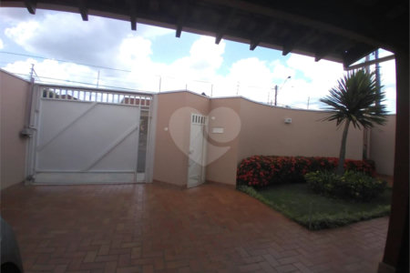 Casa à venda com 4 quartos, sendo 2 suítes, em Jardim Adalgisa, Araraquara, SP