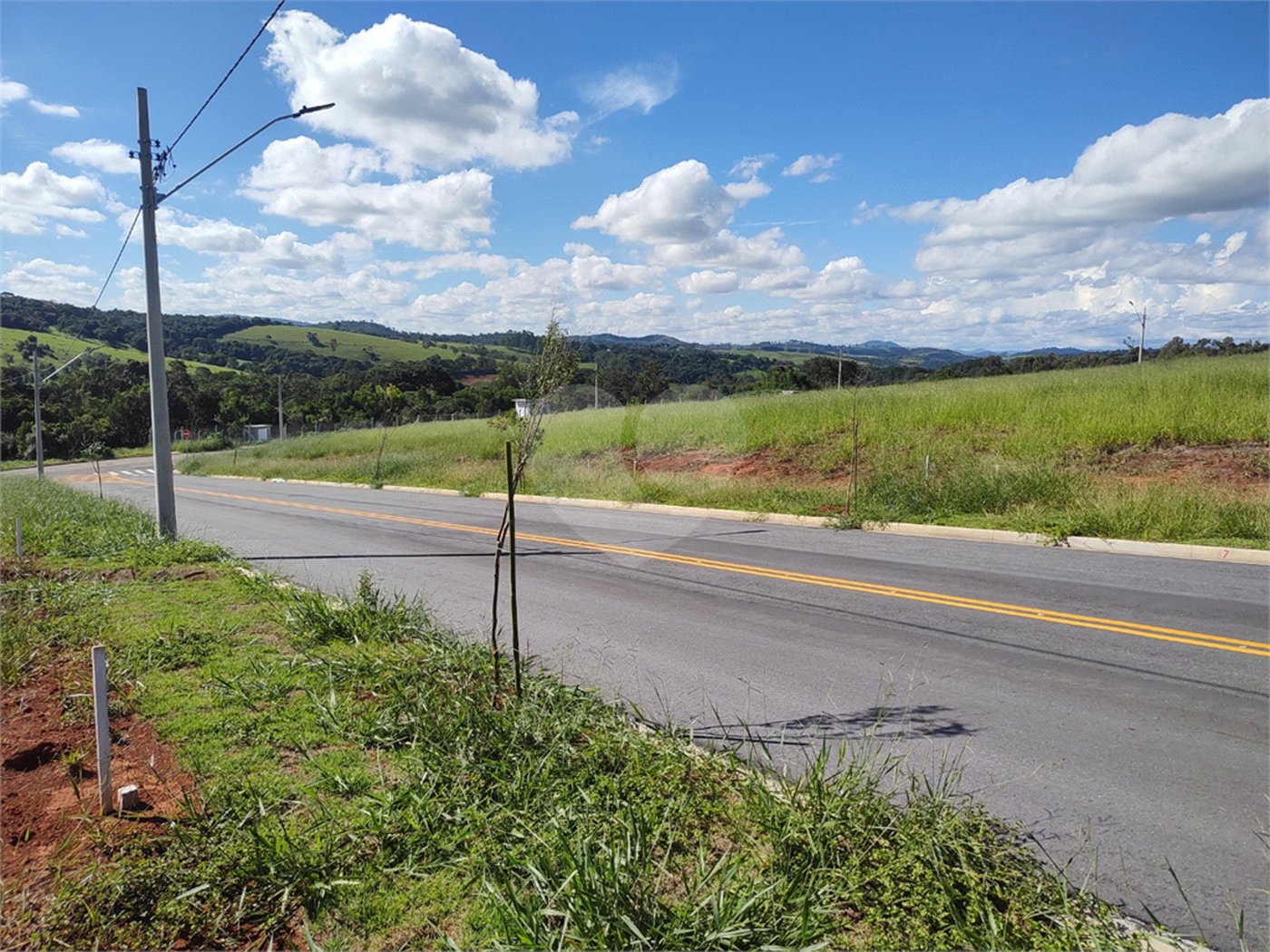 Terreno à venda no condomínio Elementum, Atibaia - SP
