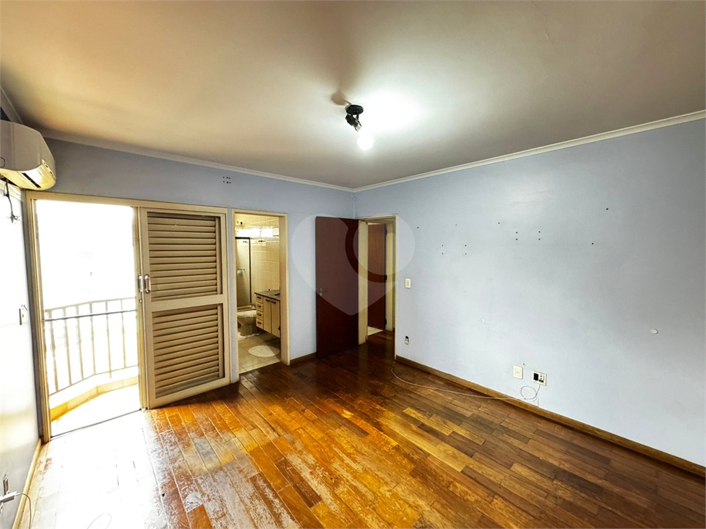 Apartamento à venda com 3 quartos, sendo 1 suíte, em Jardim Sumaré, Ribeirão Preto, SP