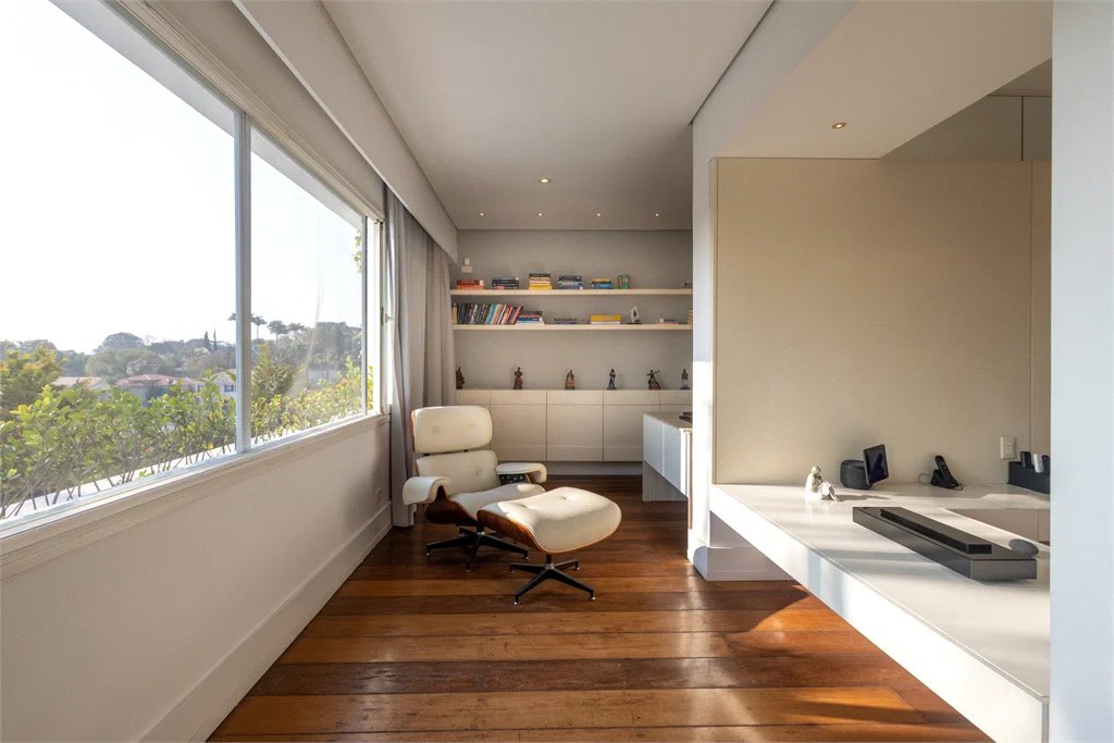 Casa à venda com 4 suítes em Jardim Guedala, São Paulo, SP