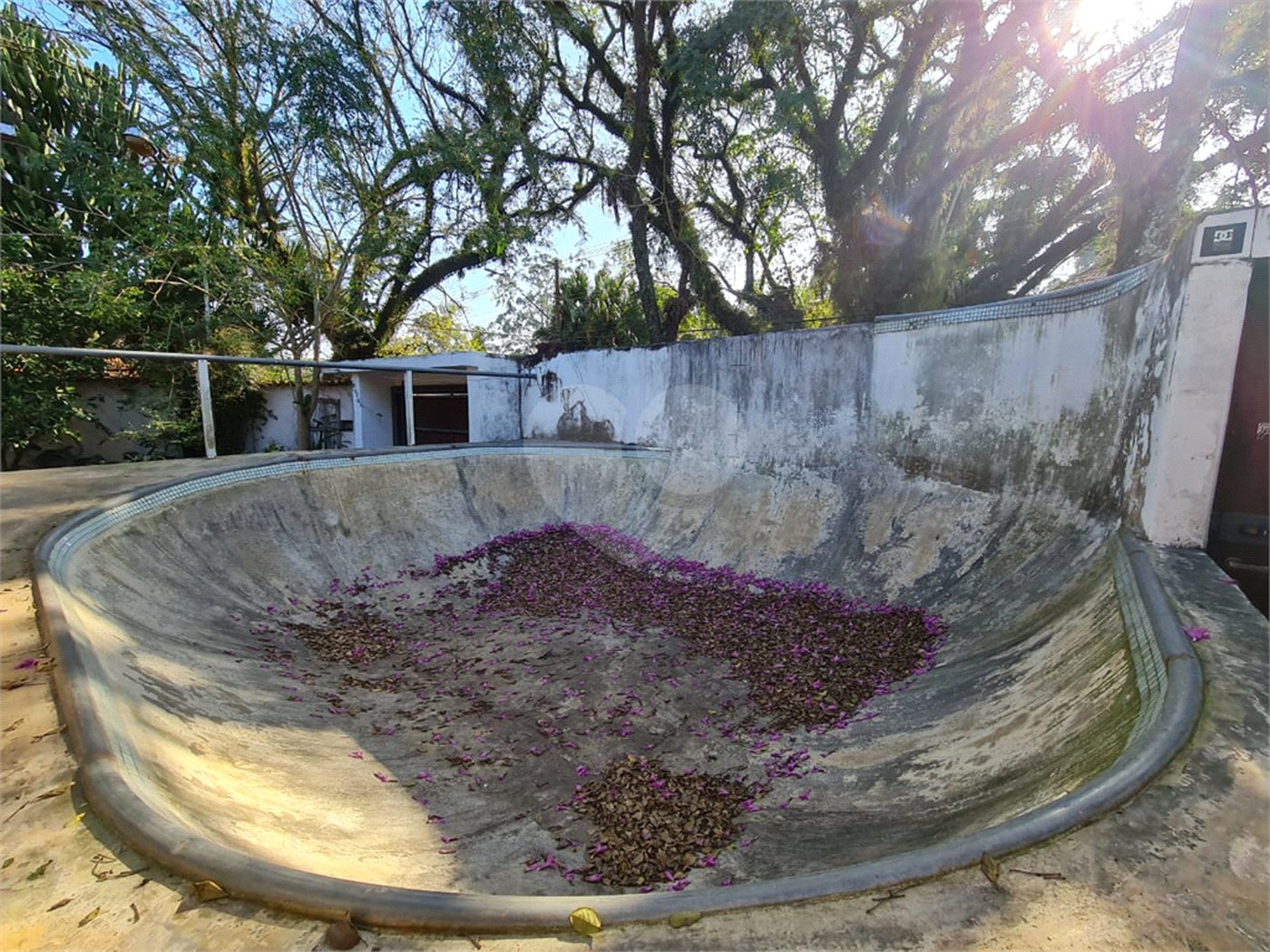 Casa à venda com 3 quartos, sendo 1 suíte, em Interlagos, São Paulo, SP