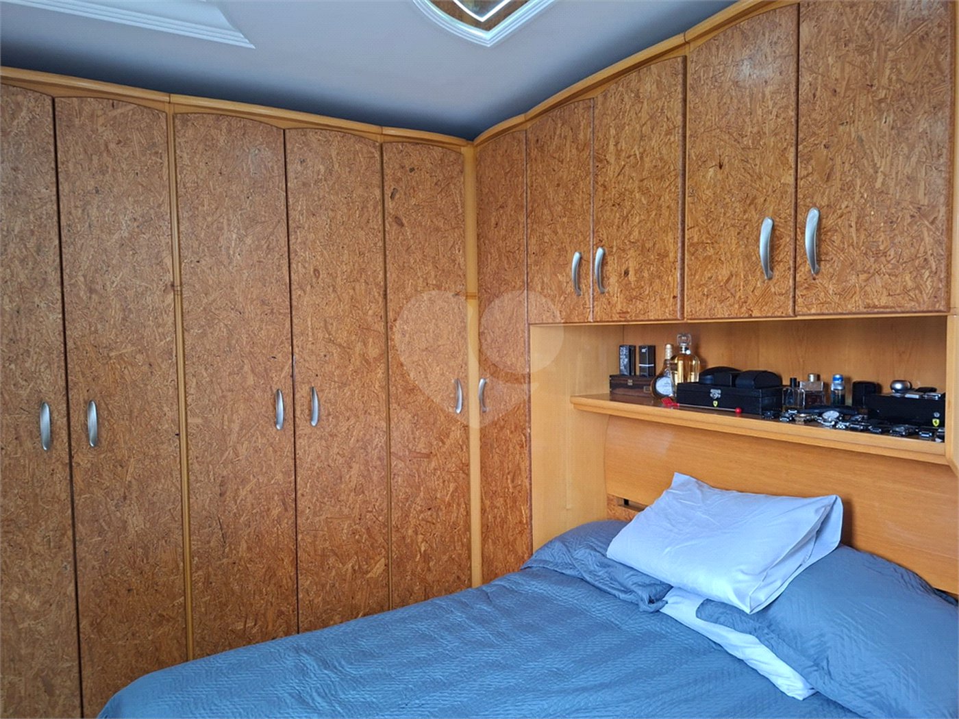 Apartamento à venda com 2 quartos em Parque Maria Domitila, São Paulo, SP