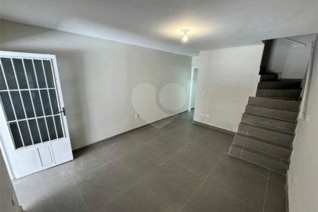 Sobrado à venda com 2 quartos, sendo 1 suíte, em Vila Brasílio Machado, São Paulo, SP