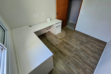 Casa à venda com 3 quartos, sendo 1 suíte,  no condomínio Mantova, Indaiatuba - SP