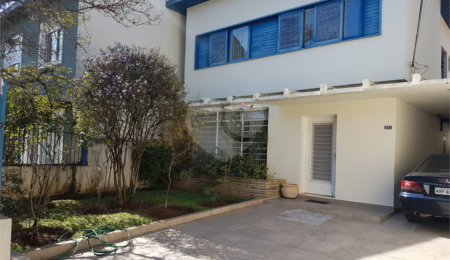 Sobrado à venda com 3 quartos, sendo 1 suíte,  em Chácara Santo Antônio (zona Sul), São Paulo, SP