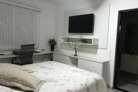 Terreno à venda com 4 quartos, sendo 1 suíte, no condomínio Zuleika Jabour, Salto - SP