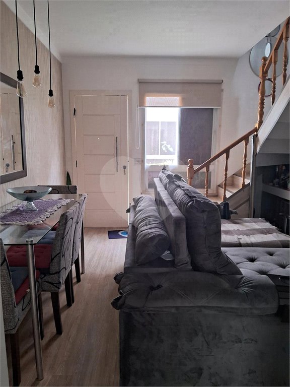 Casa à venda com 2 quartos no condomínio Viva Caucaia Iv, Cotia - SP