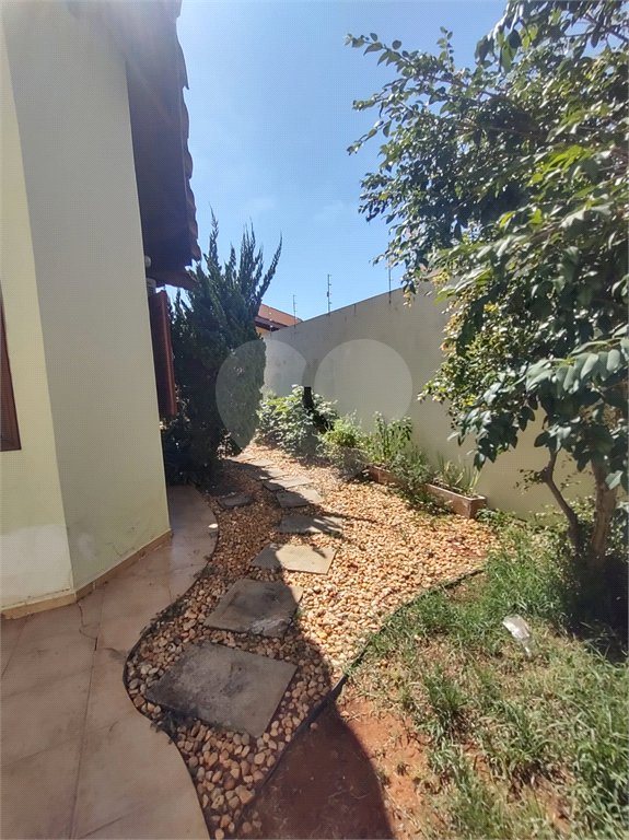 Casa à venda com 3 quartos, sendo 1 suíte, em Jardim Panorama, Valinhos, SP