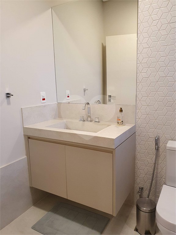 Casa à venda com 4 suítes no condomínio Residencial Jaguary, São José dos Campos - SP