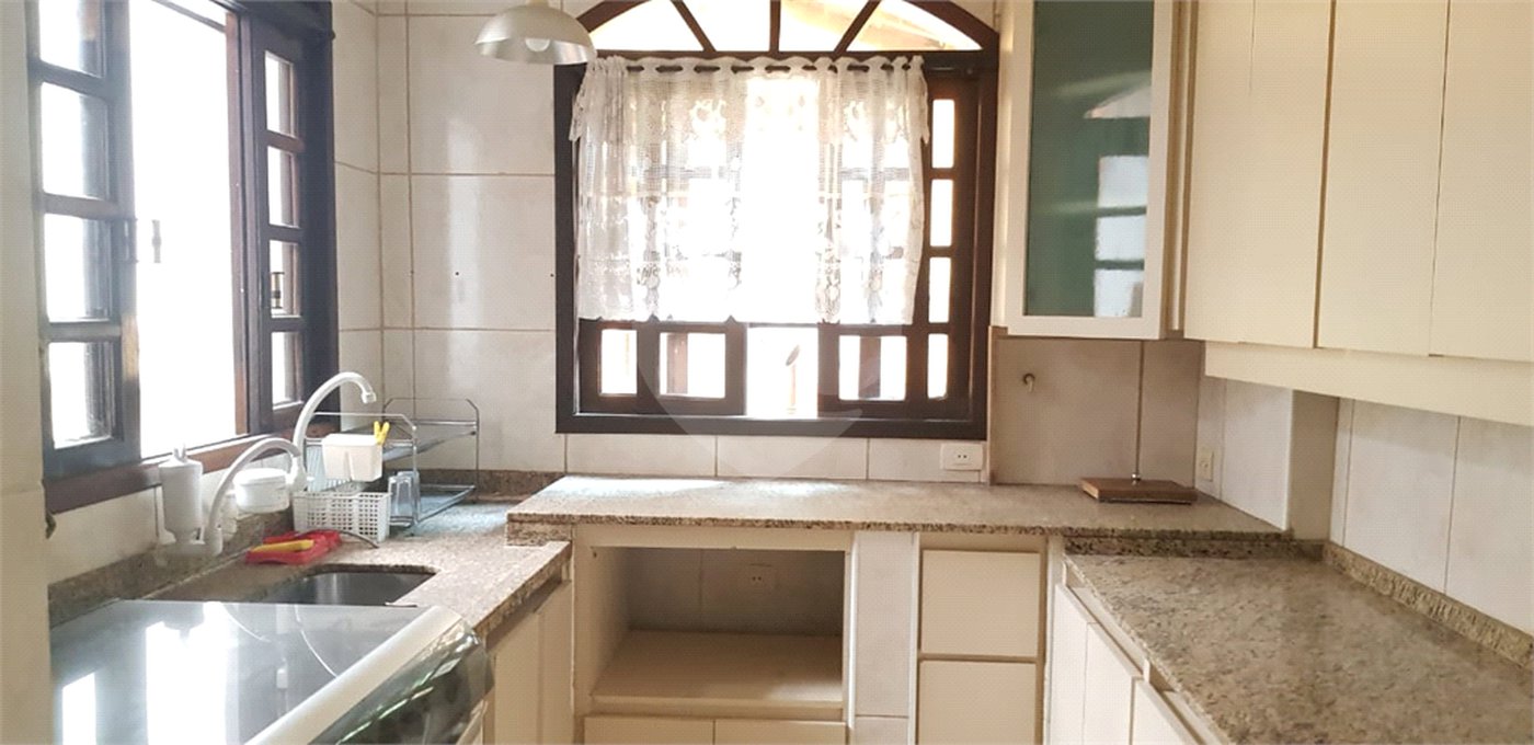 Sobrado à venda com 3 quartos, sendo 1 suíte, em Lapa, São Paulo, SP