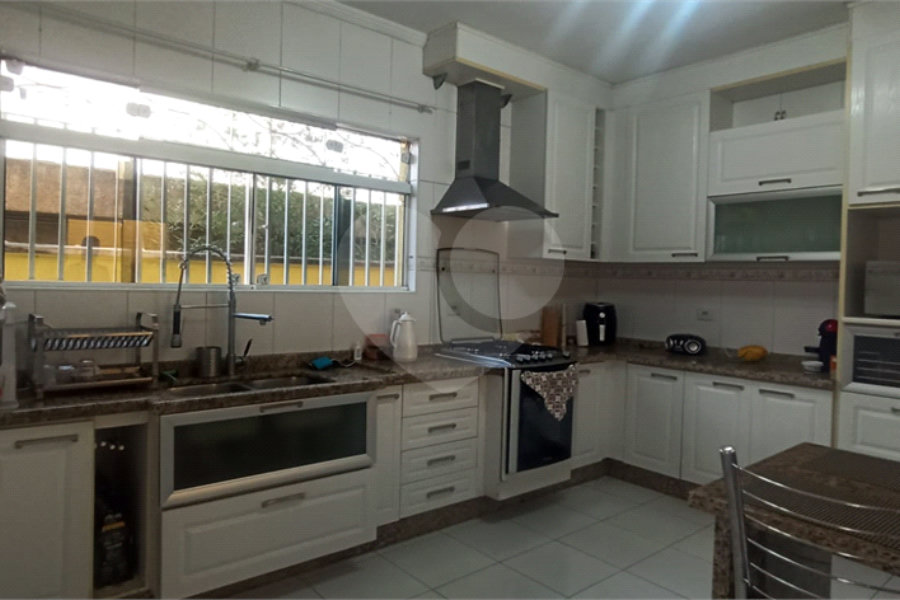 Sobrado à venda com 3 suítes em Vila Mazzei, São Paulo, SP