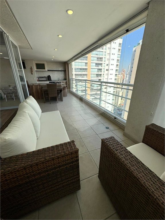 Apartamento para alugar com 4 quartos, sendo 3 suítes,  em Vila Gomes Cardim, São Paulo, SP