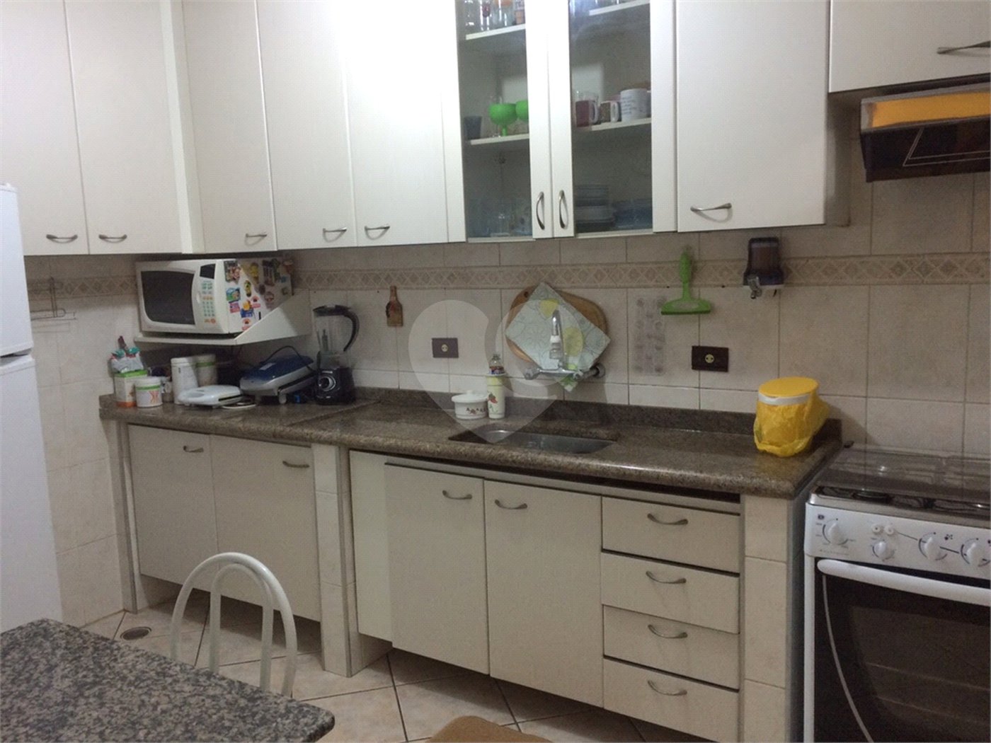 Sobrado à venda com 3 quartos, sendo 1 suíte, em Serra da Cantareira, Mairiporã, SP