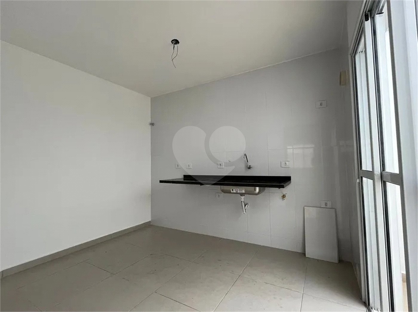 Casa à venda com 2 suítes no condomínio Residencial DI Luca, São Paulo - SP