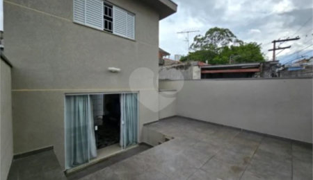 Sobrado à venda com 3 quartos, sendo 1 suíte,  em Jardim São Ricardo, São Paulo, SP