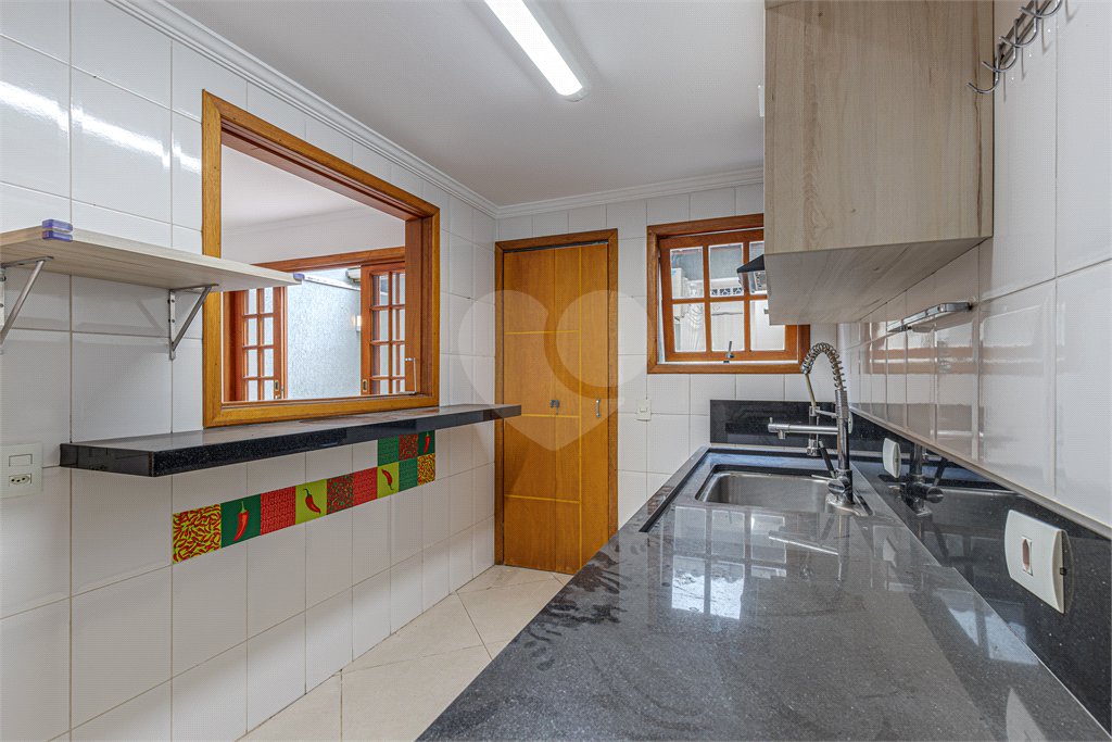 Sobrado à venda com 2 quartos, sendo 1 suíte, em Alto da Boa Vista, São Paulo, SP