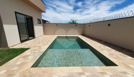 Casa à venda com 3 suítes no condomínio Via Castelli, Louveira - SP