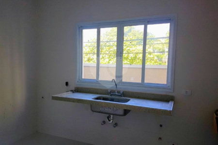 Sobrado à venda com 3 quartos, sendo 1 suíte,  em Jardim Prudência, São Paulo, SP