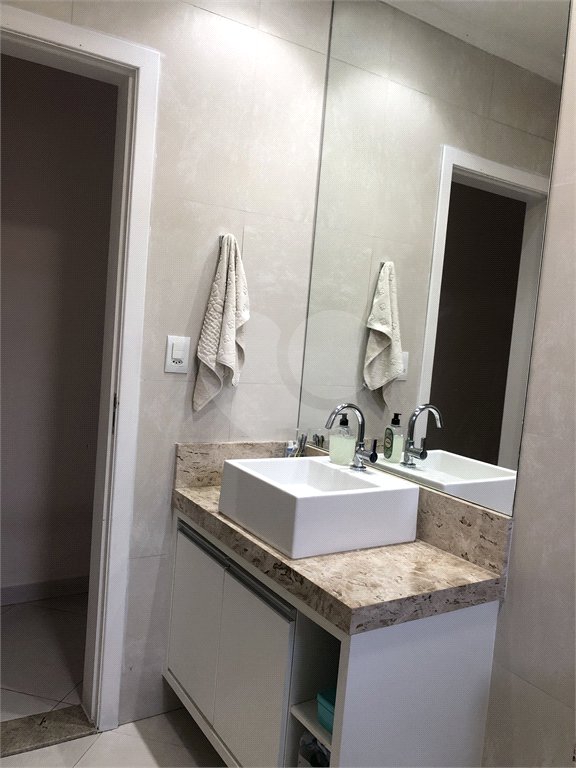 Sobrado à venda com 6 quartos em Vila Santo Estéfano, São Paulo, SP
