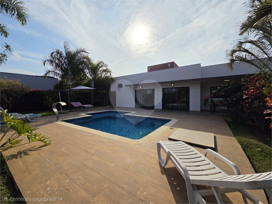 Casa à venda com 3 suítes no condomínio Village Ipanema I, Araçoiaba da Serra - SP