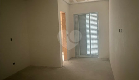 Sobrado à venda com 3 quartos, sendo 1 suíte,  em Campo Grande, São Paulo, SP