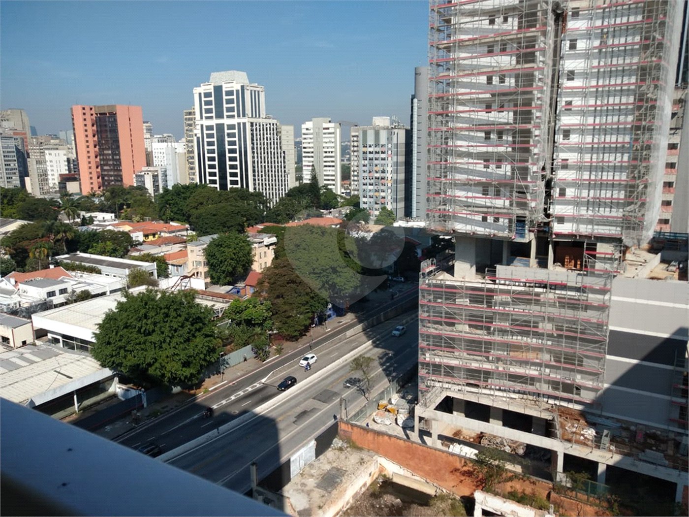 Apartamento para alugar com 2 quartos, sendo 1 suíte, em Jardim Europa, São Paulo, SP