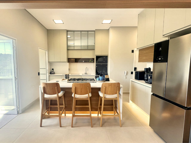 Apartamento à venda com 3 suítes em Santo Amaro, São Paulo, SP