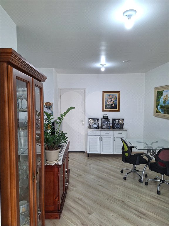 Apartamento à venda com 2 quartos em Jardim Esmeralda, São Paulo, SP
