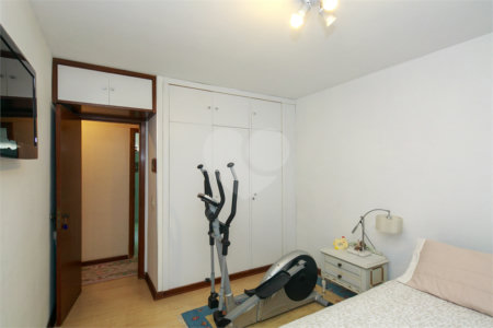 Apartamento à venda com 4 quartos, sendo 1 suíte, em Chácara Santo Antônio (zona Sul), São Paulo, SP