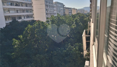 Apartamento à venda com 3 quartos, sendo 1 suíte,  em Tijuca, Rio de Janeiro, RJ