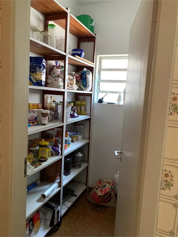 Casa à venda com 4 quartos, sendo 1 suíte, em Caxingui, São Paulo, SP