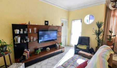 Casa de Vila à venda com 4 quartos, sendo 1 suíte,  em Grajaú, Rio de Janeiro, RJ