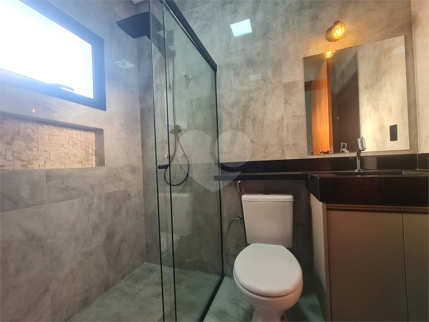 Casa à venda com 3 quartos, sendo 1 suíte,  no condomínio Reserva Ipanema I, Sorocaba - SP