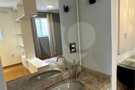 Apartamento à venda ou para alugar com 1 quarto em Vila Mazzei, São Paulo, SP